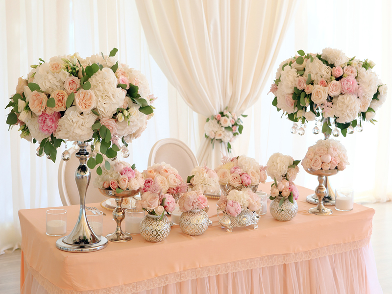 Stunning Wedding Tables at Country Gardens Florist in Xenia, Ohio